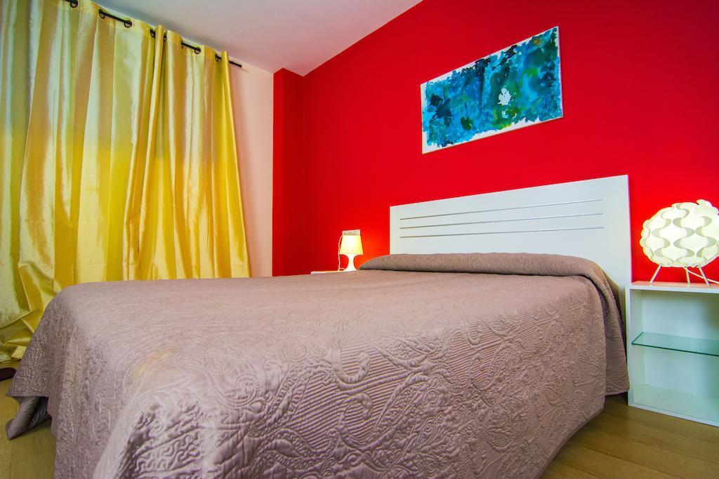 Apartamentos 16:9 Playa Suites Almeria Bagian luar foto
